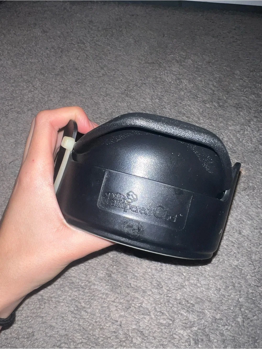 black The Pampered Chef Veggie Wedger fruit and vegetable cutter